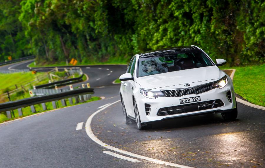  Kia Optima GT 2016 года  (AU) (фото 6 из 18)